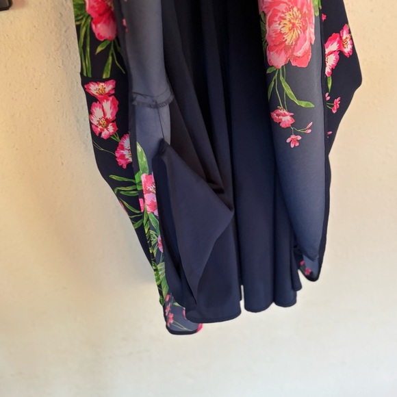 Talbot’s Dark Blue and Pink Floral Dress size L - Picture 2 of 7